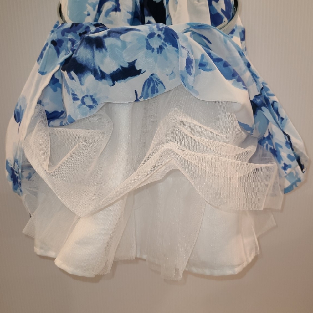 Spring dress - Picture 3 of 4